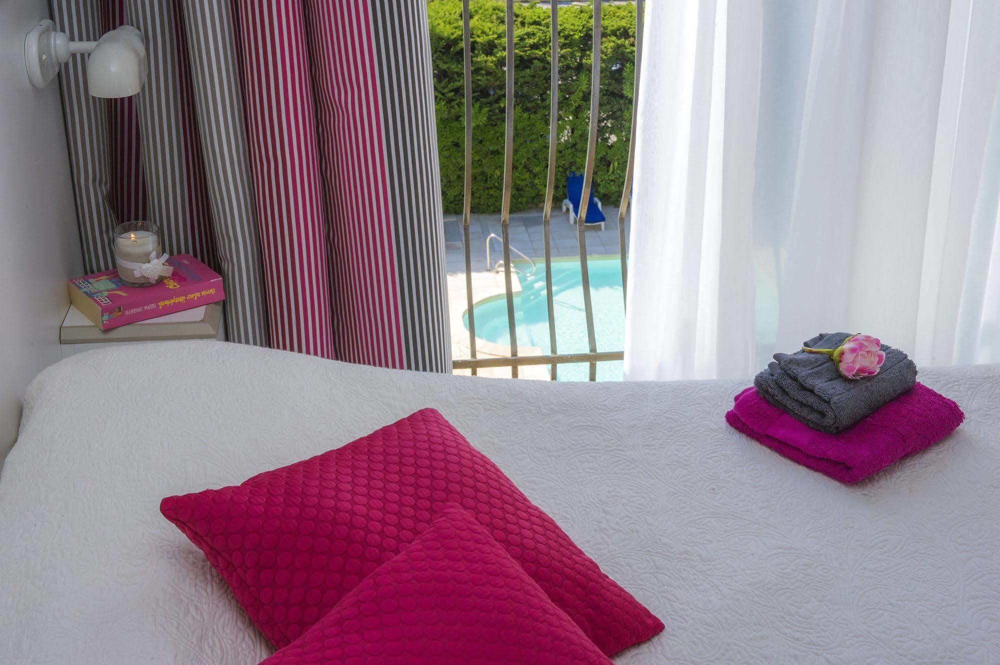 Hotel Mileade Mediterranee - Port-Frejus Exterior photo